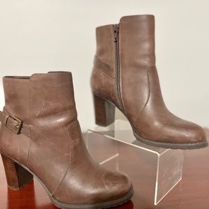 Ralph Lauren Leather Ankle Boots. Size 7 Used Good Condition